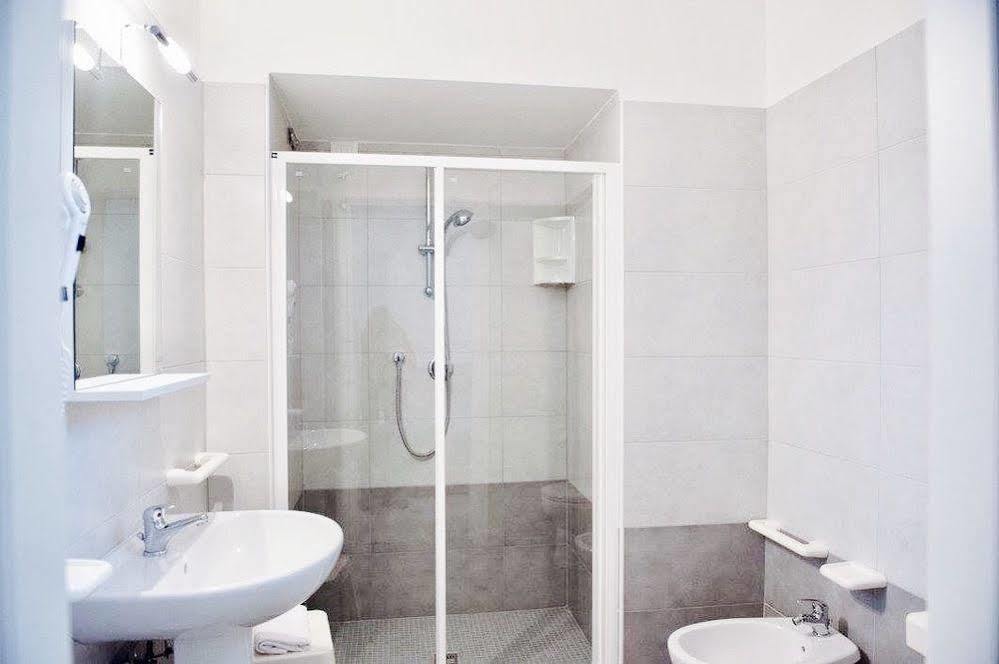Anny Hotel 3*