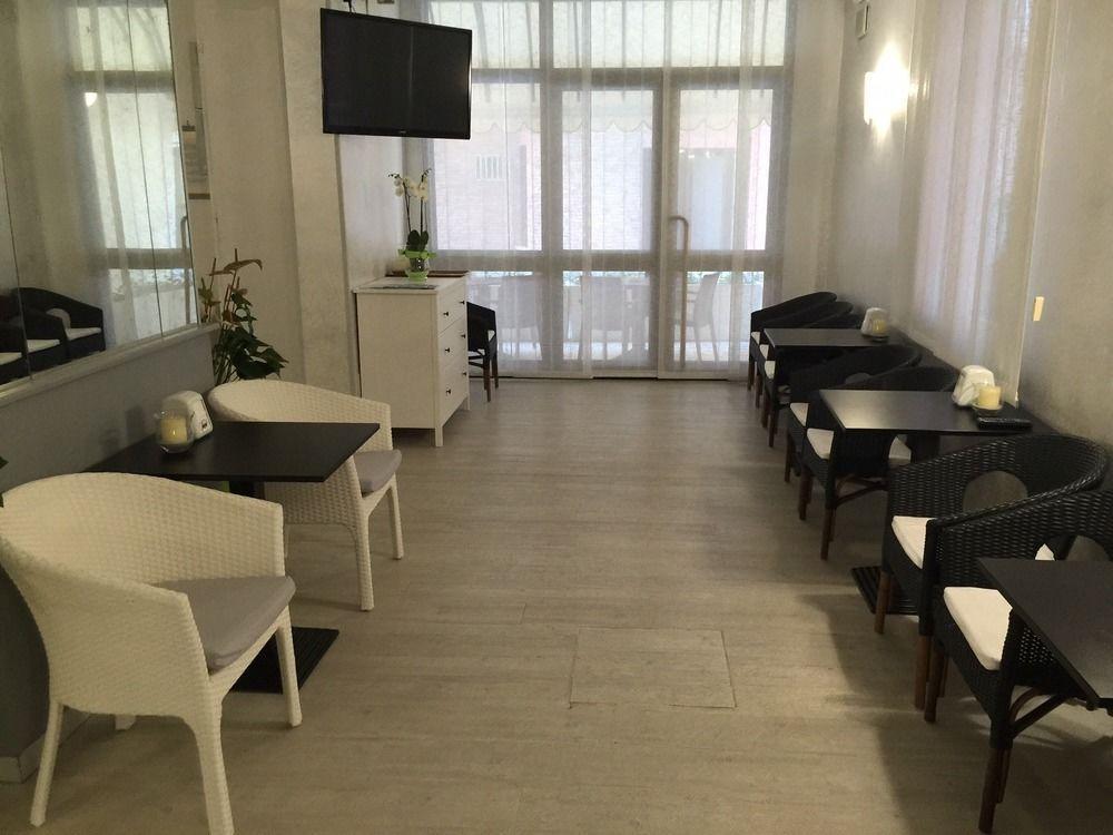 Hotel Anny 3*